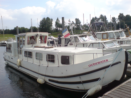 bateau à moteur Brabant-Septentrional