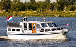 Motorboat Terherne