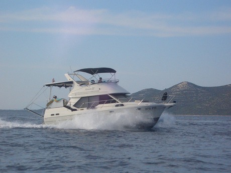 Motorboat Sukosan Filipi