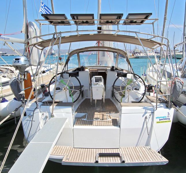 Noleggio yacht Lavrion